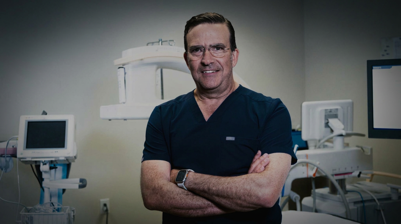 Dr. Moises Roizental in the Unique Interventional Radiology suite